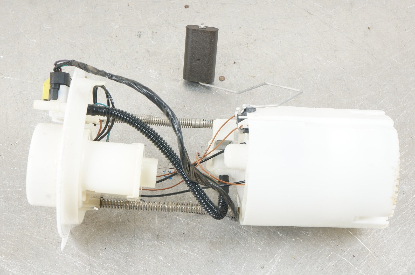2012  Fiat 500 Fuel Pump Assembly 1.4L
