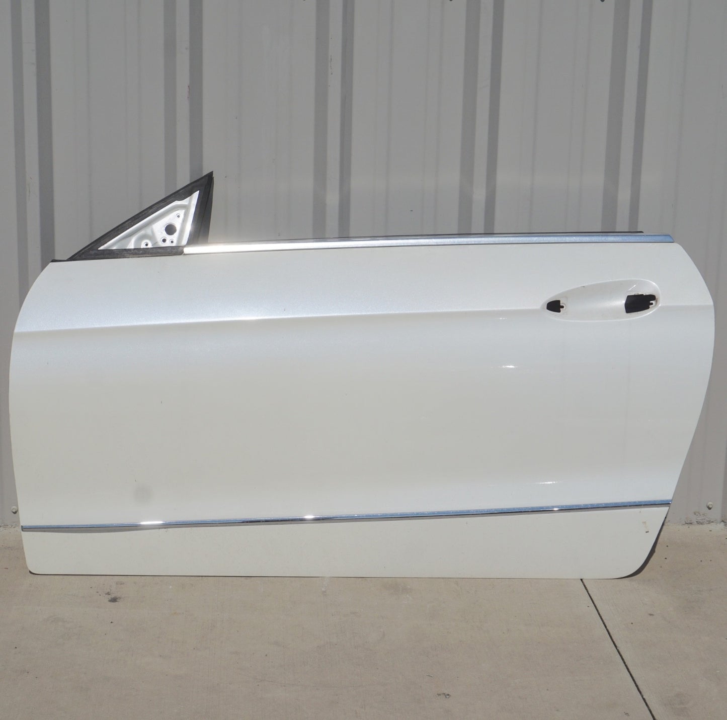 2011 - 2017 Mercedes W207 E350 E550 Coupe Convertible Left Side Door Shell OEM