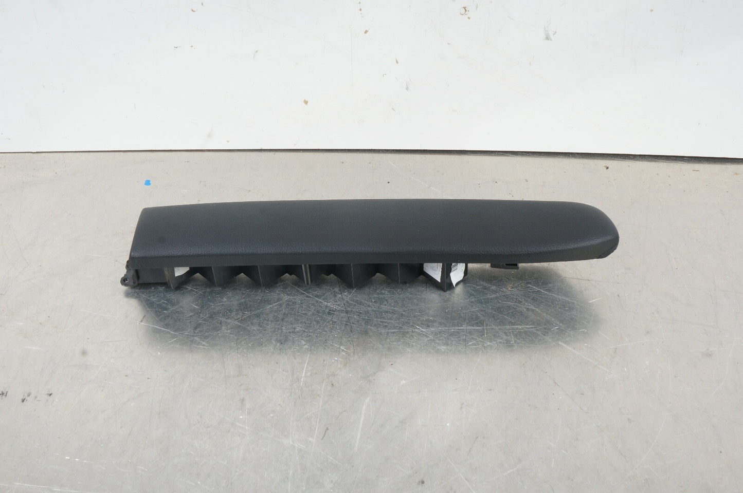 2007 - 2013 Mercedes W221 S-Class Rear Left Driver Side Door Armrest Storage OEM