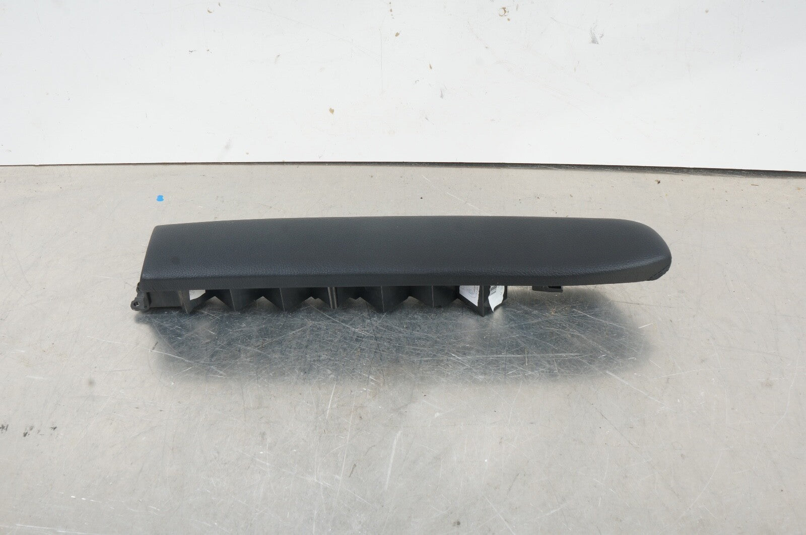 2007 - 2013 Mercedes W221 S-Class Rear Left Driver Side Door Armrest Storage OEM