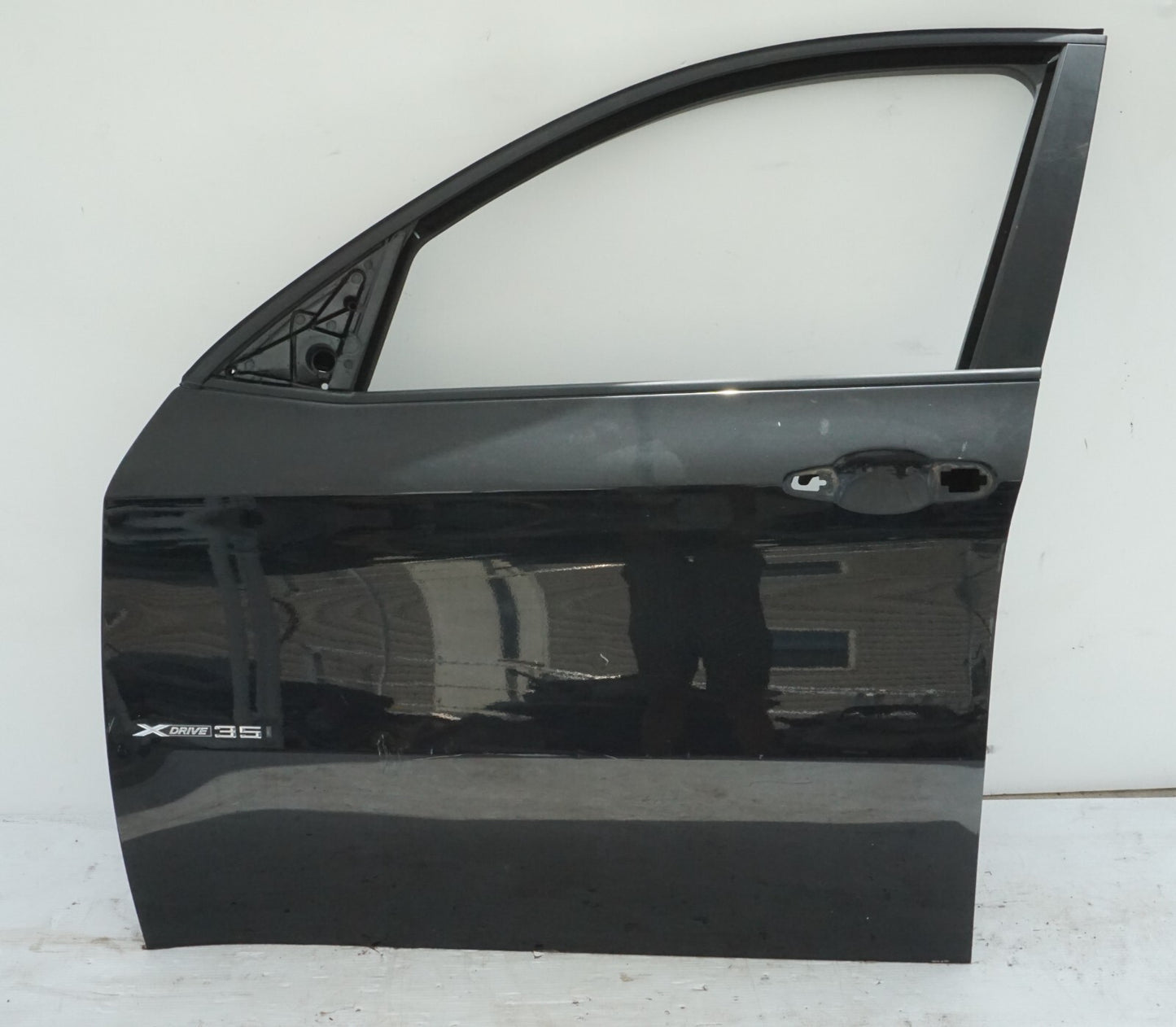 2008 - 2013 BMW X6 FRONT LEFT DRIVER SIDE DOOR SHELL OEM