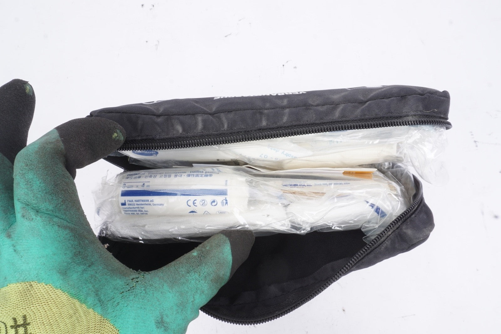 MERCEDES FIRST AID KIT OEM A 169 860 01 50