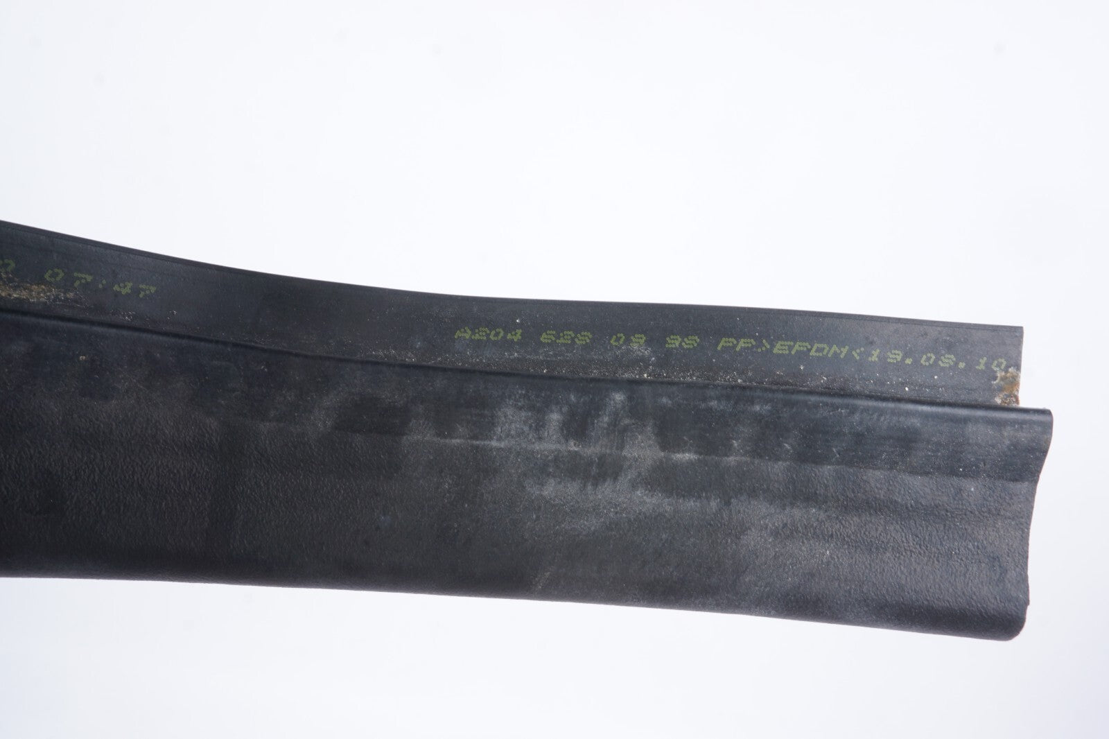 10-14 Mercedes W207 E350 E550 Under Hood Weatherstrip Seal 2046280998 OEM
