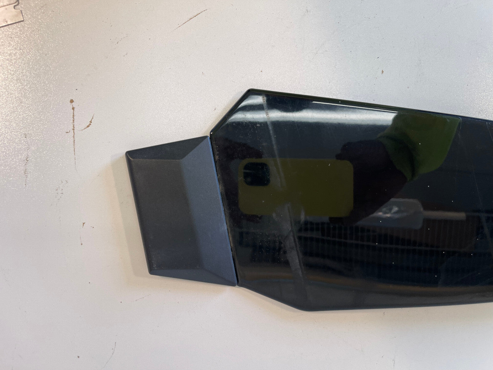 12 - 17 AUDI A7 REAR LEFT DRIVER SIDE B PILLAR DOOR WINDOW APPLIQUE MOLDING OEM