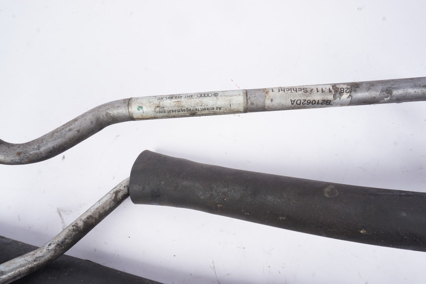 2011-2014 AUDI A8 4.2l Power Steering  Line Pipe   OEM