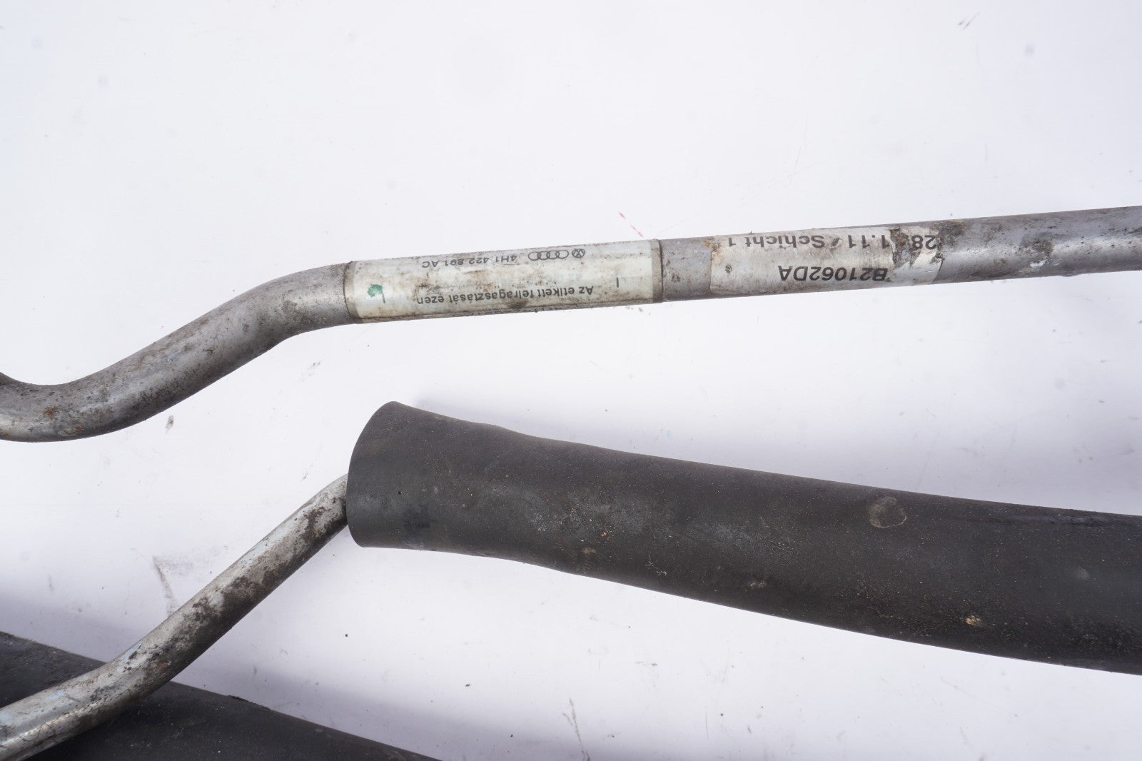 2011-2014 AUDI A8 4.2l Power Steering  Line Pipe   OEM