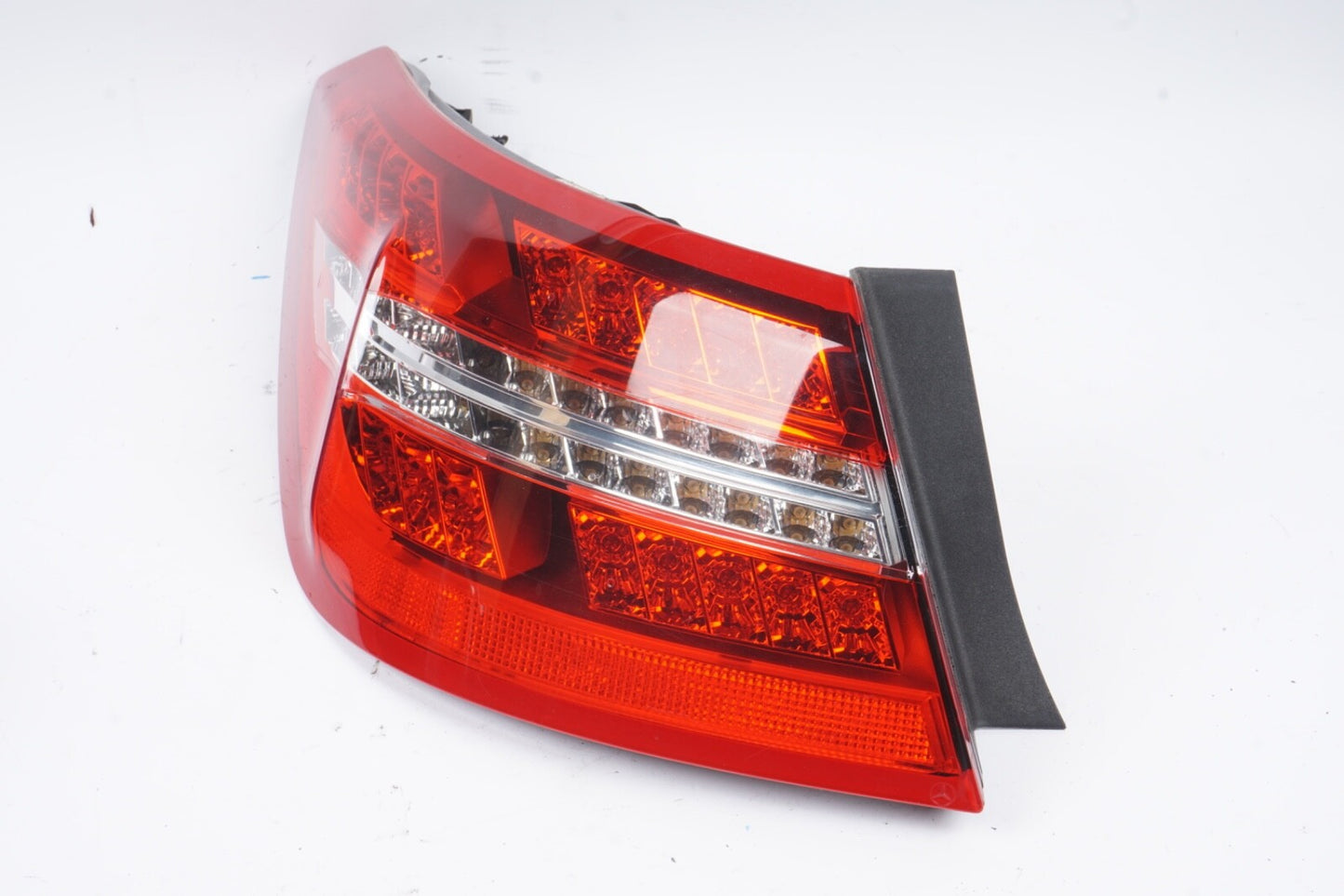 10-13 Mercedes E350 E300 E550 W207 Rear Left Side Outer Tail Light Lamp Oem