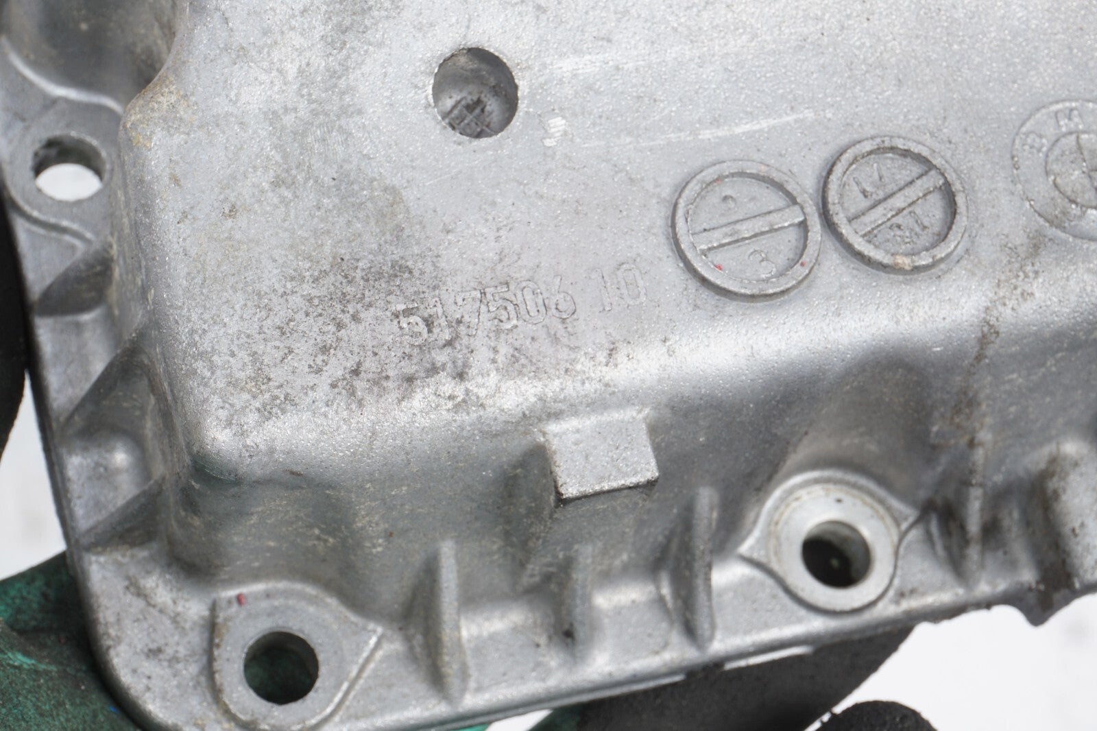 13 - 18 BMW 550I 650I 750I 4.4L N63TU Oil Pan Upper OEM