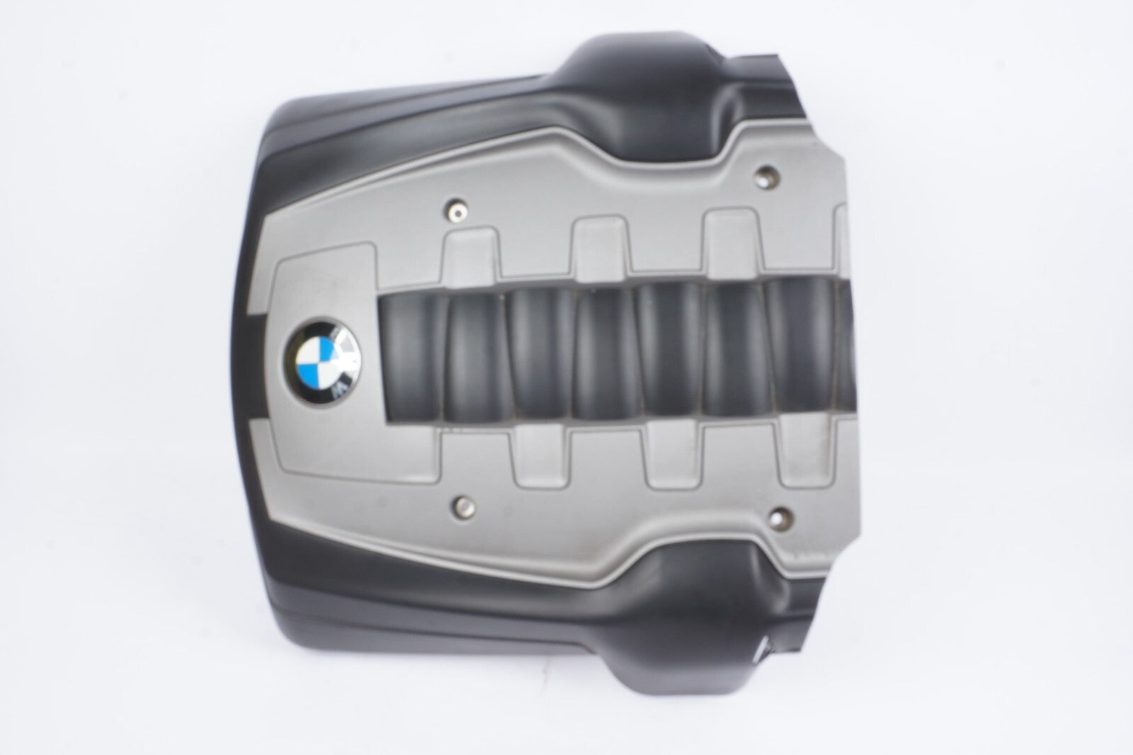 06-10 BMW E64 650i 750i 550i 4.8l Engine Motor Plate Cover 11617535151 OEM