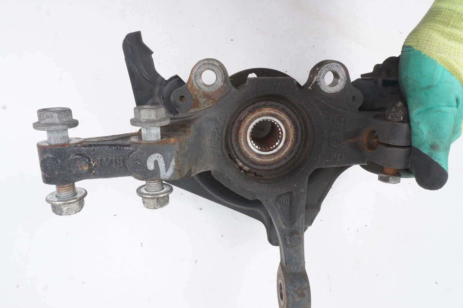 2014 - 2019 Fiat 500L Front Left Driver Side Spindle Knuckle Wheel Hub OEM