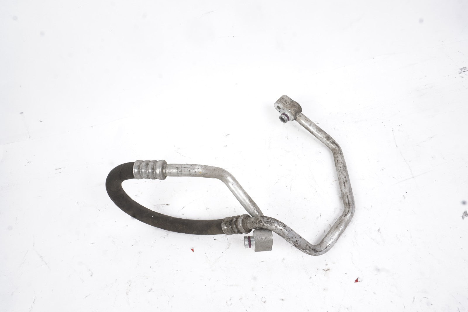 2014-2017 Volkswagen Passat 1.8L AC Refrigerant Discharge Hose 5C0820721S OEM