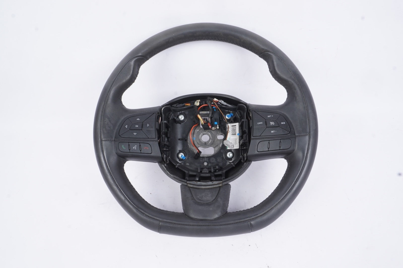 2016 - 2018 FIAT 500X DRIVER STEERING WHEEL W/AUDIO CRUISE CONTROL SWITCHES OEM