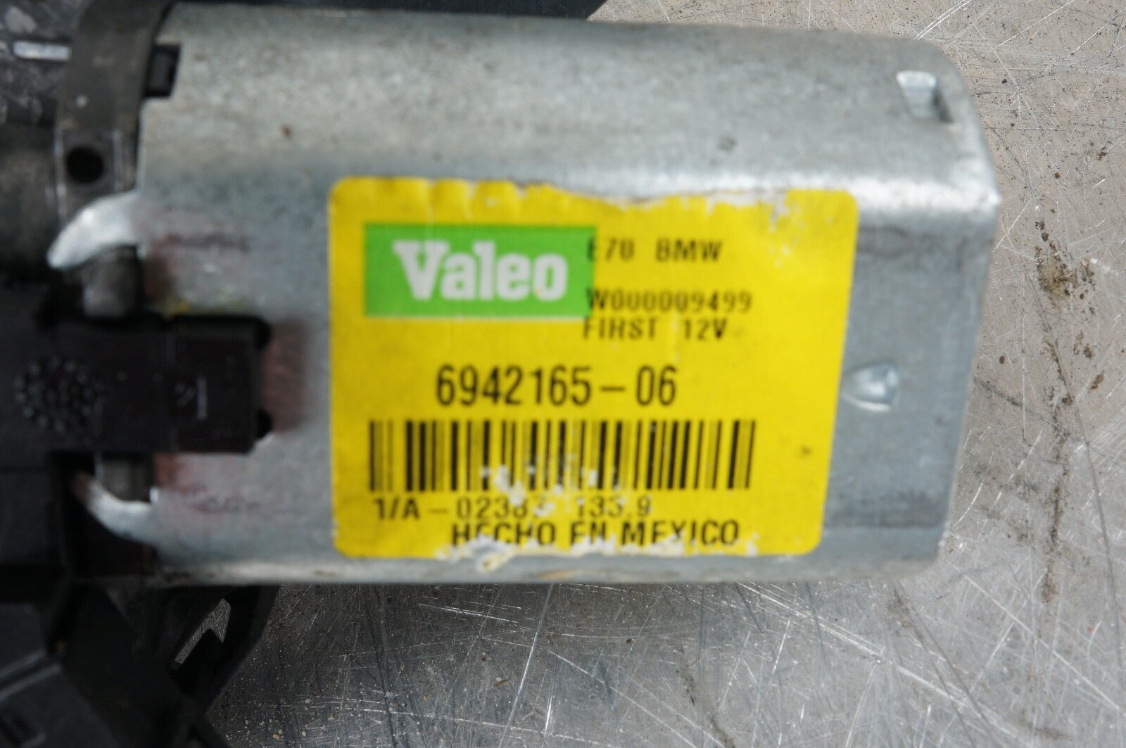 2007 - 2013 BMW E70 X5 GENUINE REAR WINDOW WINDSHIELD WIPER MOTOR 6942165-06 OEM