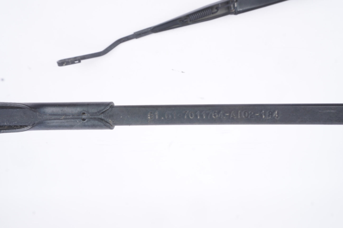 2003-2005 BMW Z4 E85 ROADSTER LEFT & RIGHT FRONT WINDSHIELD WIPER ARM SET OEM