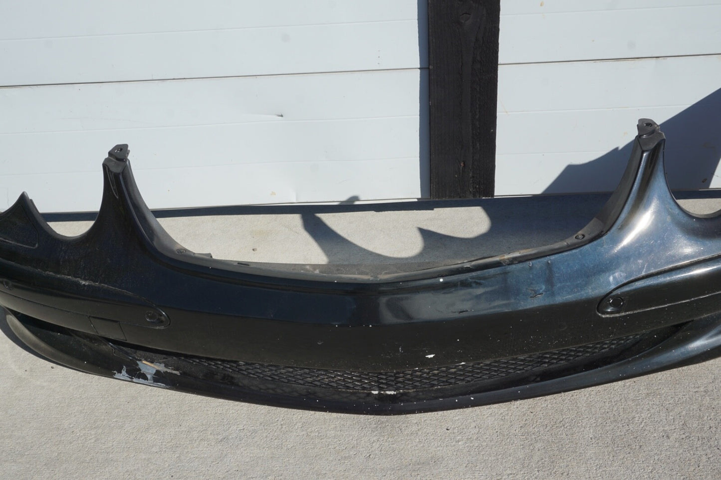 03-06 MERCEDES SL500 FRONT BUMPER COVER W/PARK ASSIST SENSORS
