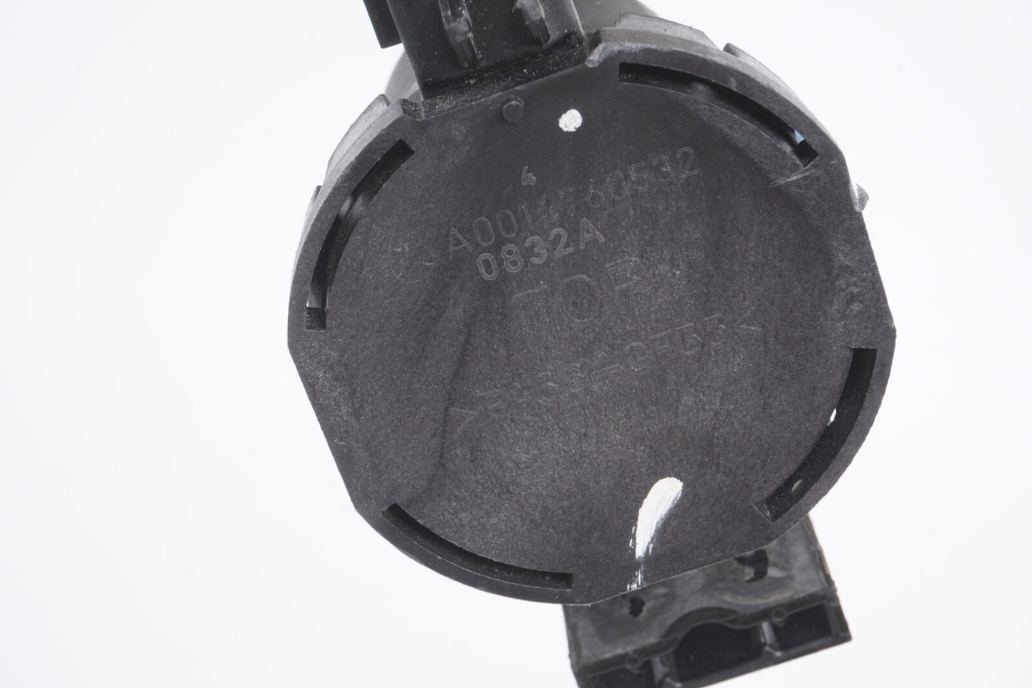 11-18 Mercedes W216 CL550 CLS550 S550 Fuel System Purge Valve 0014760532 OEM