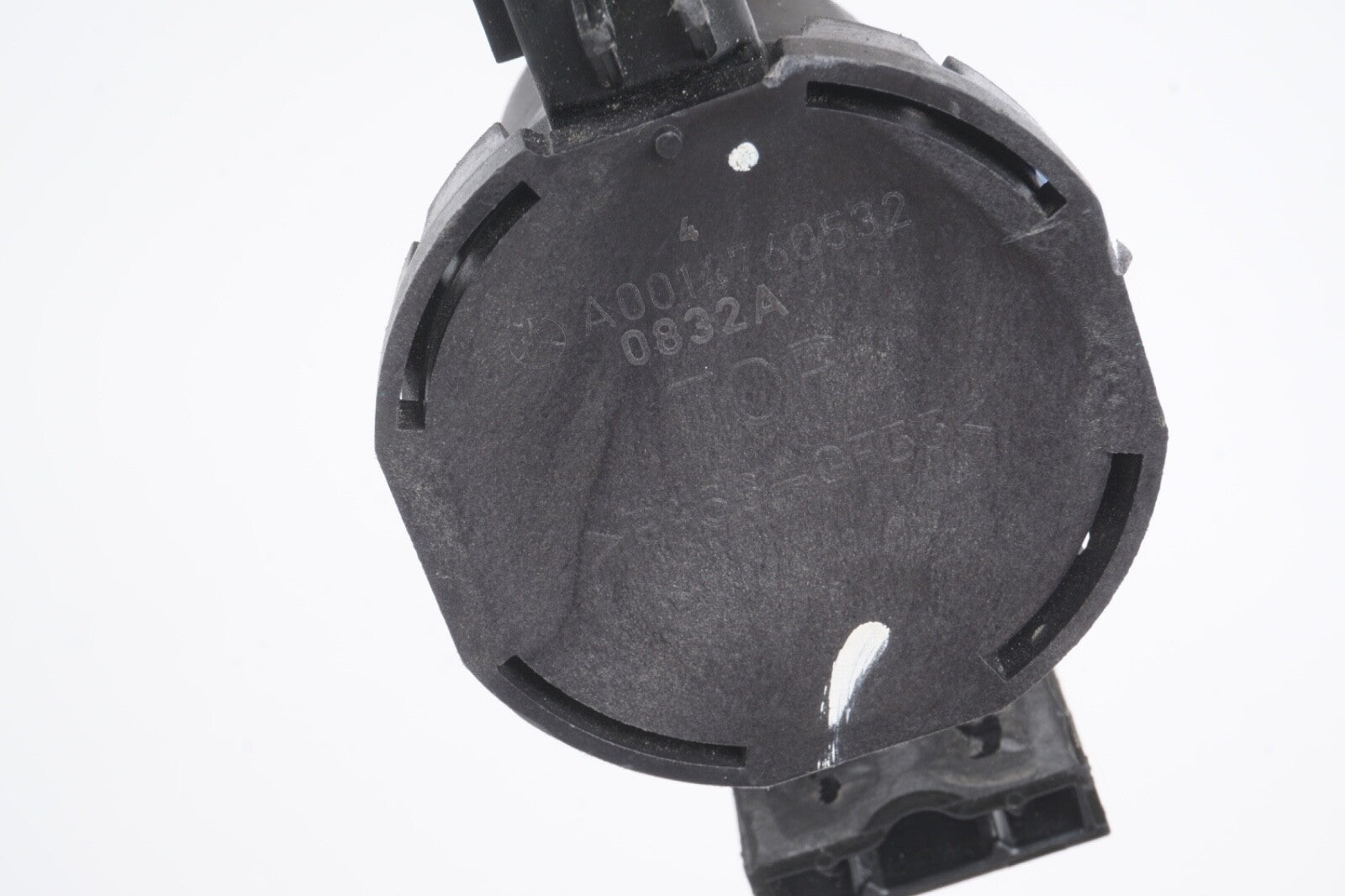 11-18 Mercedes W216 CL550 CLS550 S550 Fuel System Purge Valve 0014760532 OEM