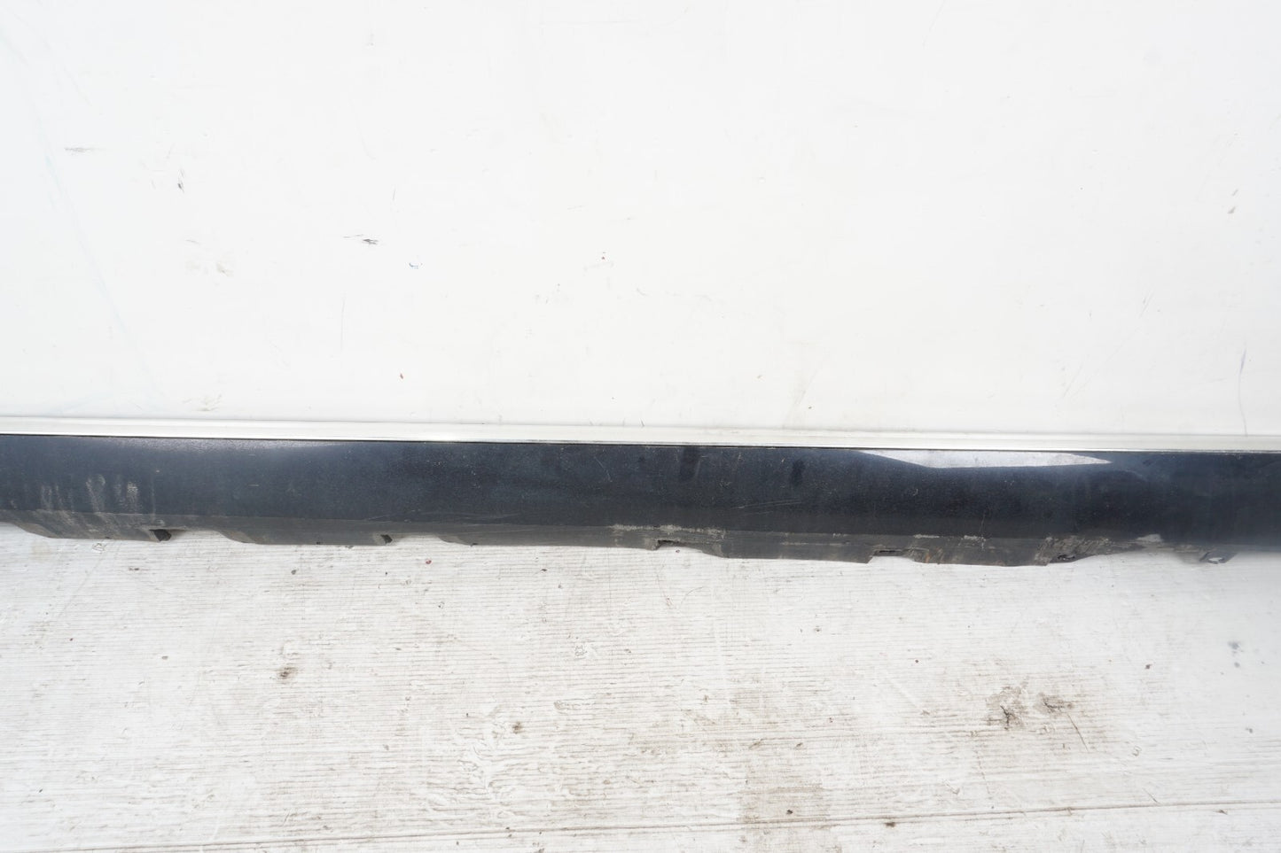 2011 - 2014 Audi A8L LONG Left Driver Side Rocker Panel Skirt Molding OEM