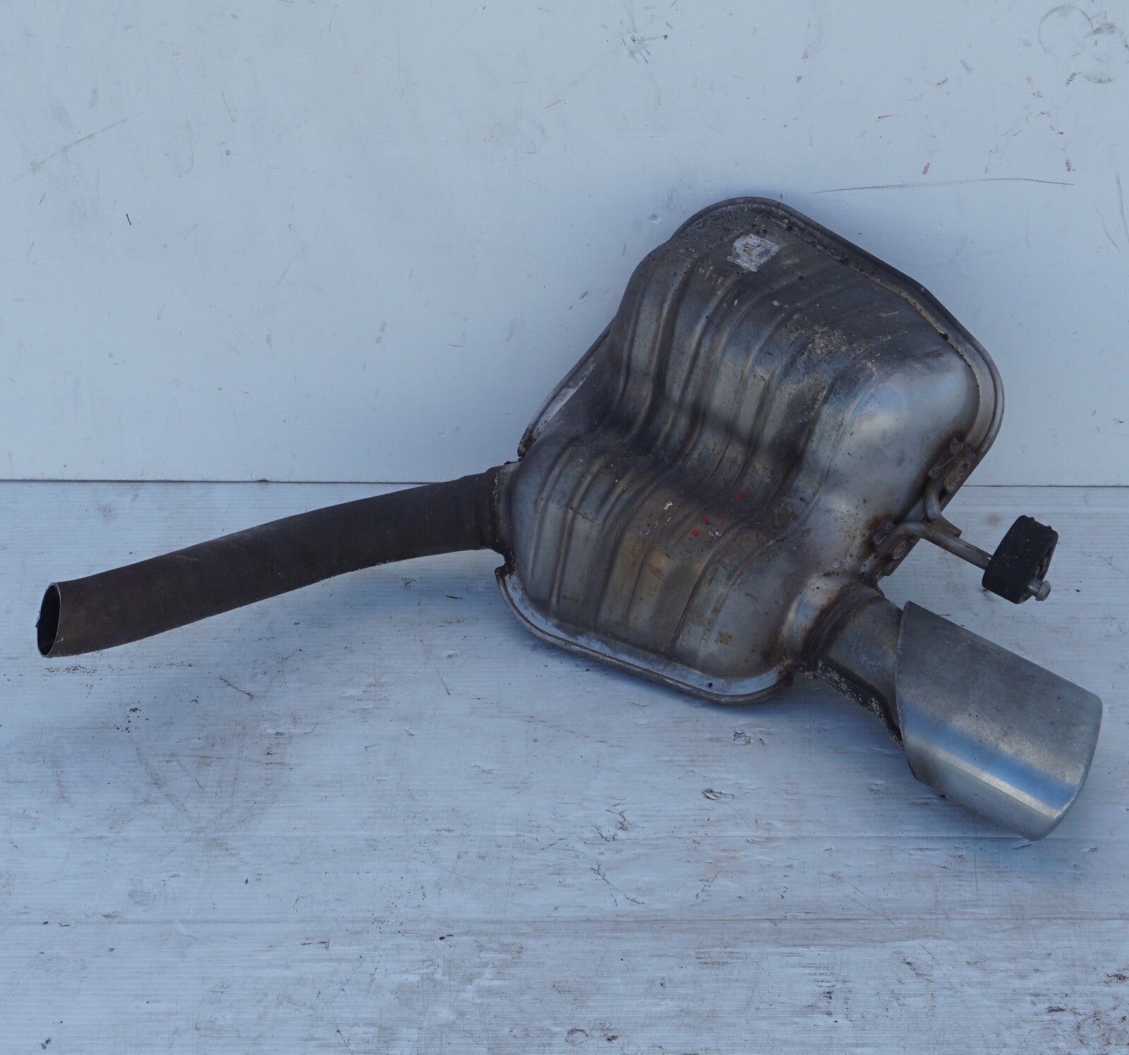 2003-2006 Mercedes-Benz SL500 REAR RIGHT PASSENGER EXHAUST MUFFLER TAIL PIPE OEM