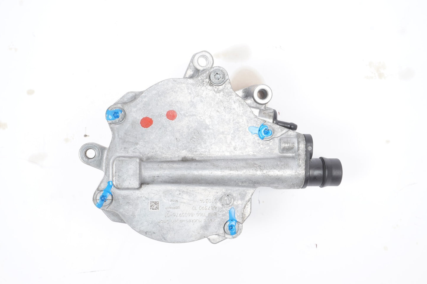 13 - 18 BMW 550I 650I 750I 4.4L N63 Vacuum Pump Right Passenger Side OEM