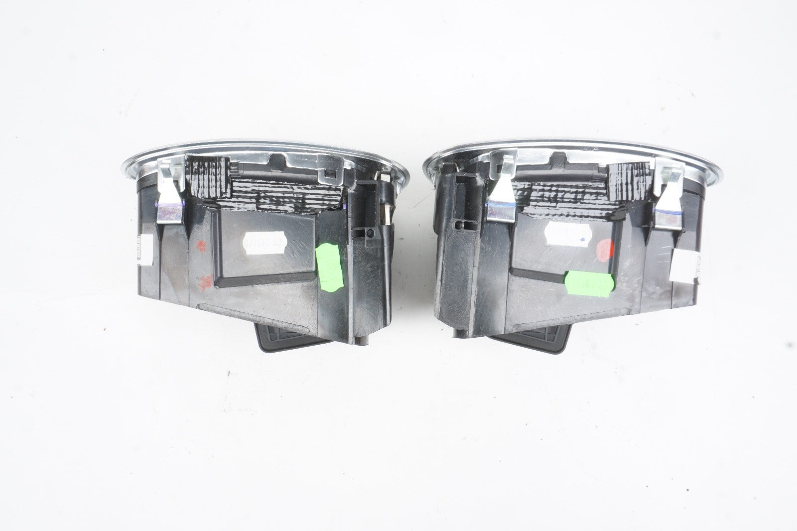 2014 - 2017 FIAT 500L DASH CENTER RIGHT AIR VENT LEFT RIGHT PAIR