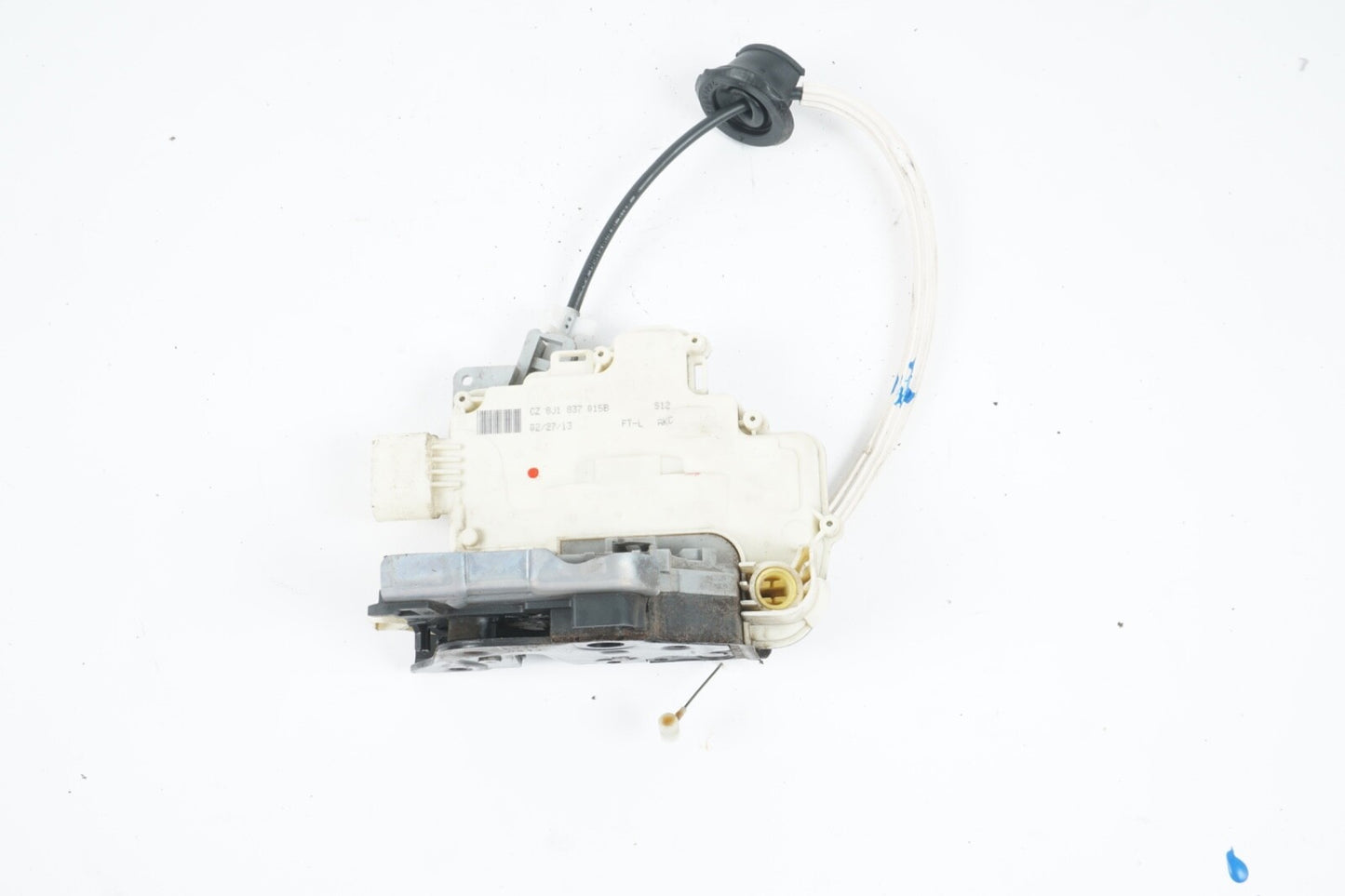 2011 - 2018 PORSCHE CAYENNE LEFT FRONT DRIVER DOOR LOCK LATCH ACTUATOR 8J1837015