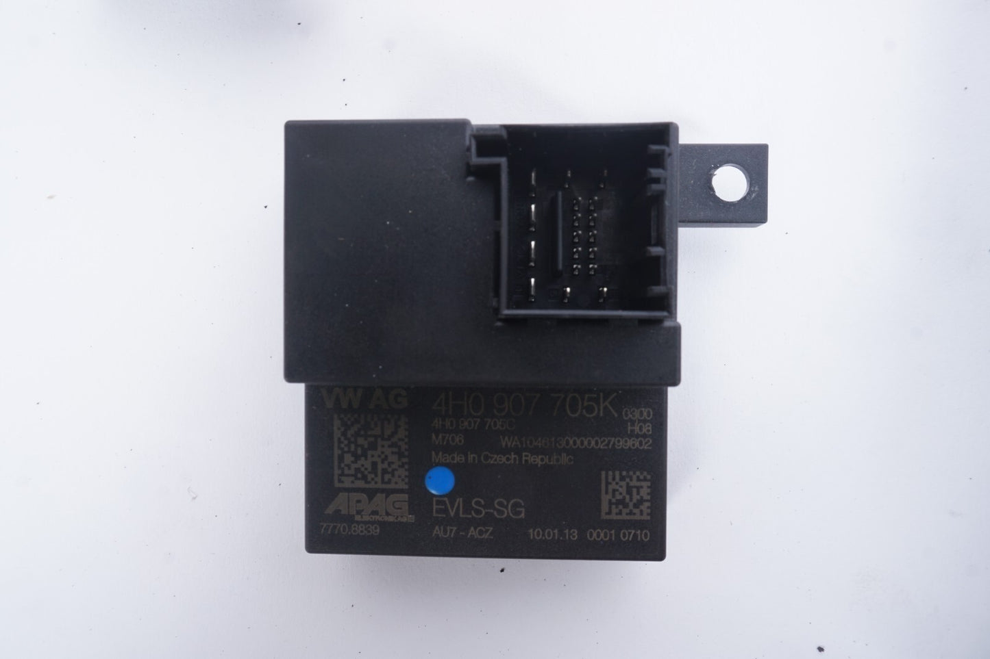 11-14 Porsche Cayenne 958 4.8l Ignition Set Key Lock Module Cluster OEM