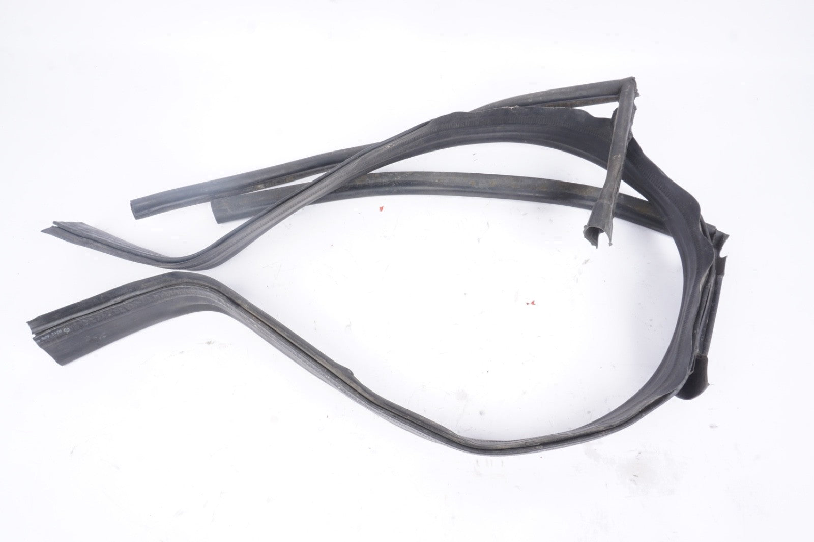 2010 - 2016 Mercedes Benz E Class W212 Engine Compartment Rubber Seal Set Oem