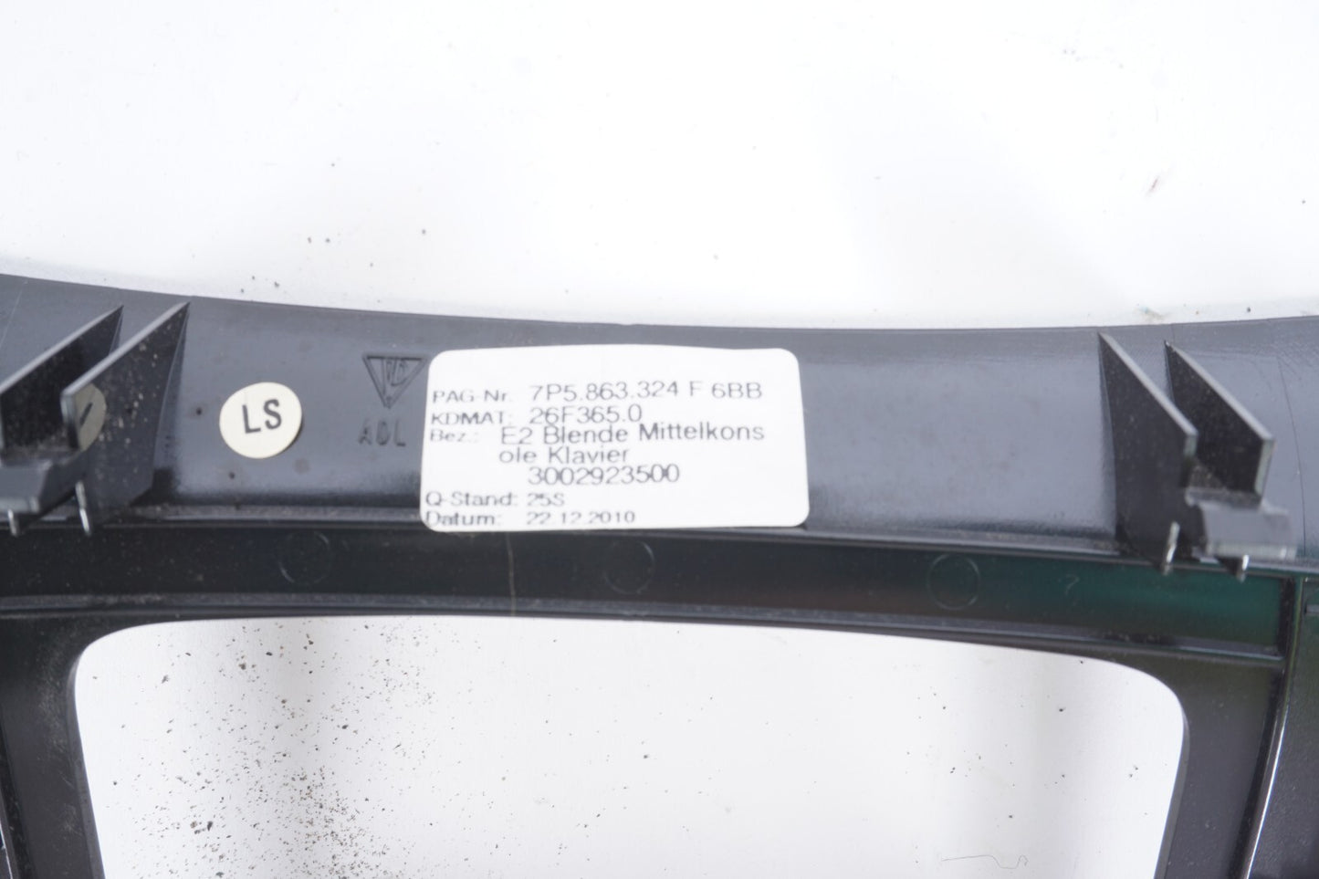 2011 - 2018 Porsche Cayenne 958 Front Center Console Shifter Trim Bezel OEM