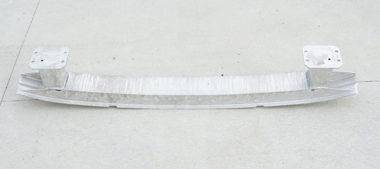 2013 - 2020 MERCEDES BENZ SL550 SL450 SL400  REINFORCEMENT REAR A231610012