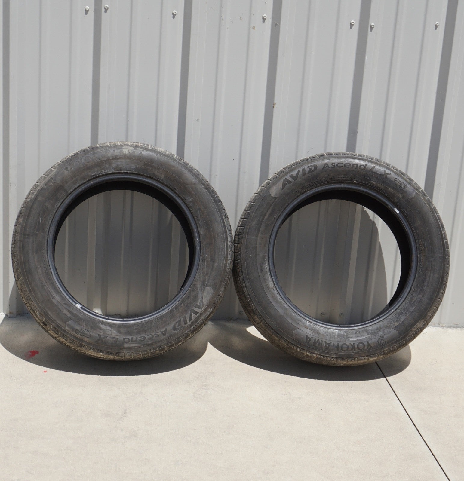 PAIR Used-235/60 R18 Yokohama Avid Ascend LX 103 H 8/32 DOT 4421