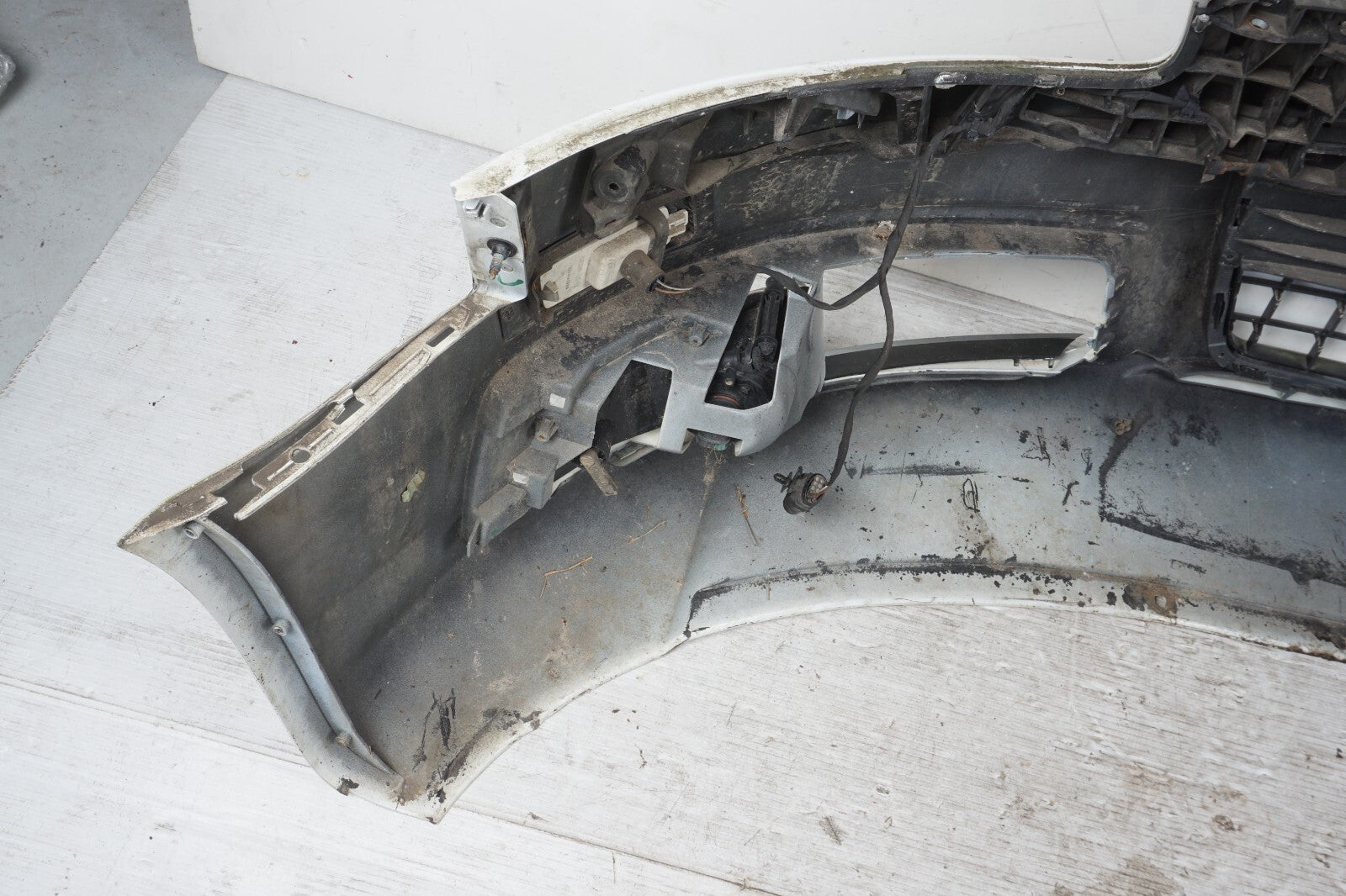 2009 - 2011 Audi A6 Front Bumper Cover Assembly OEM