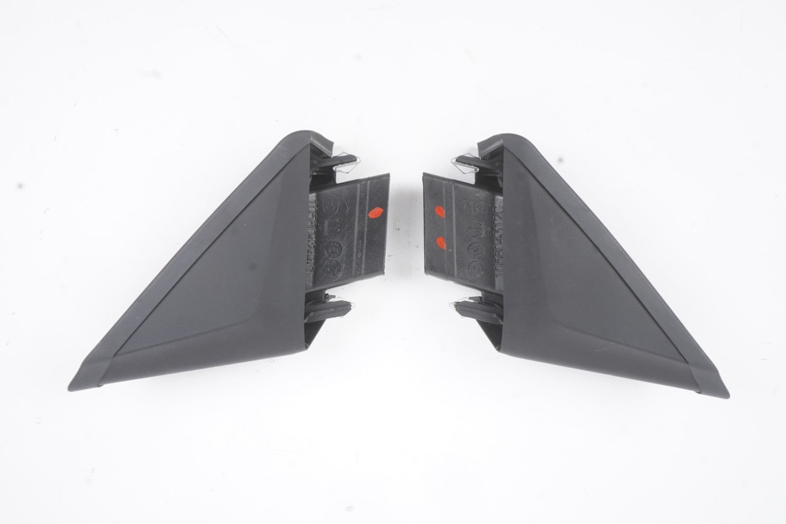 2014 - 2019 Maserati Ghibli Front Left Right Side Door Corner Cover Trim OEM