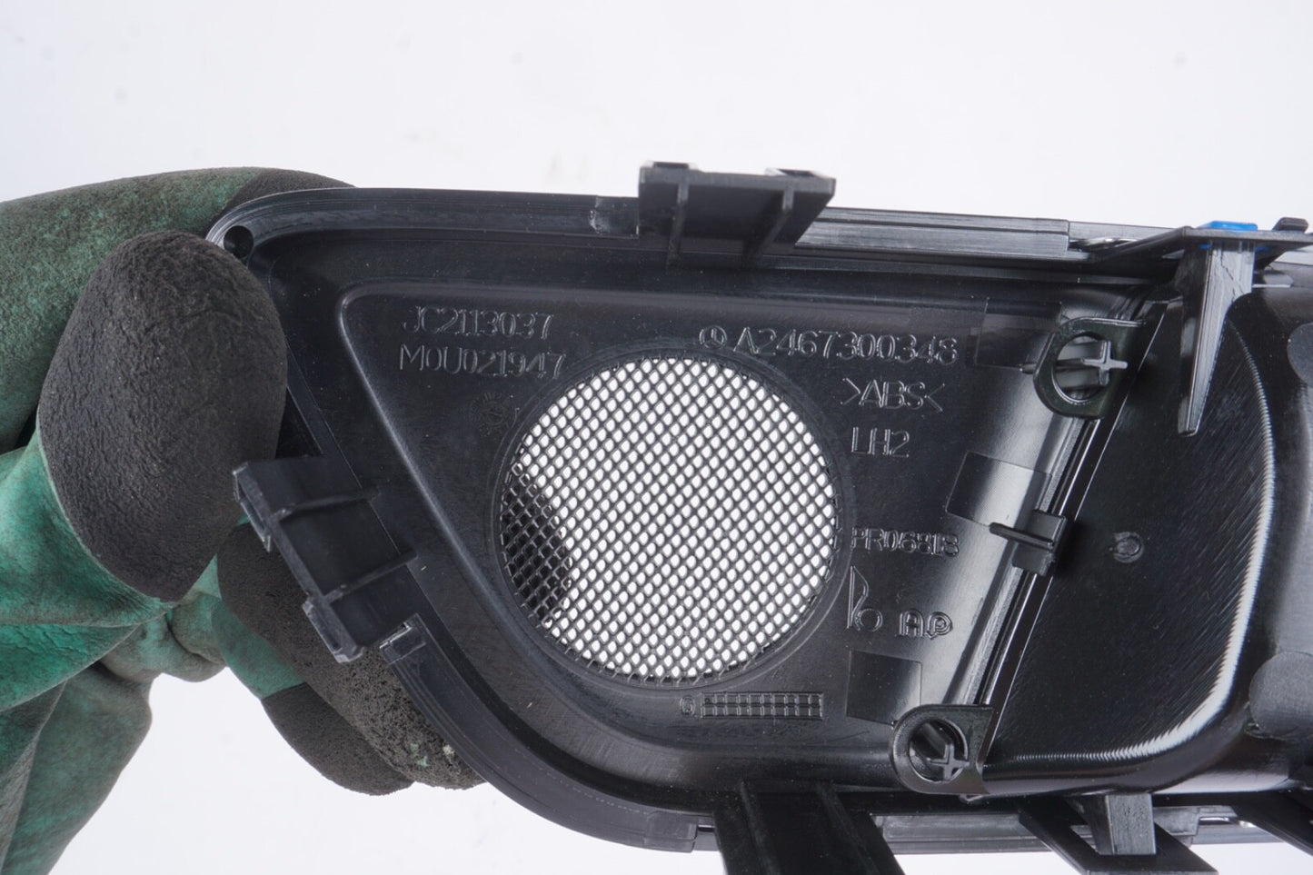 2015 - 2020 MERCEDES GLA250 X156 REAR LEFT SIDE INTERIOR DOOR PANEL HANDLE OEM