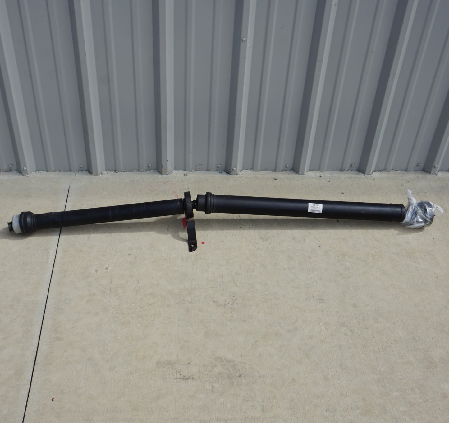 2012 - 2017 Audi A7 Quattro Rear Driveshaft Cardan Proppeler OEM