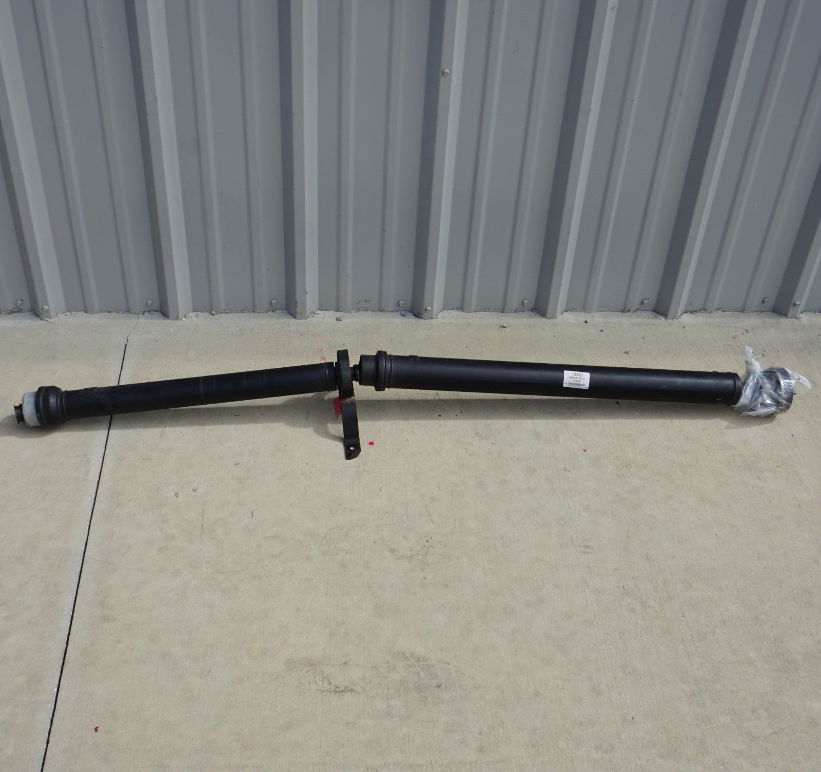 2012 - 2017 Audi A7 Quattro Rear Driveshaft Cardan Proppeler OEM