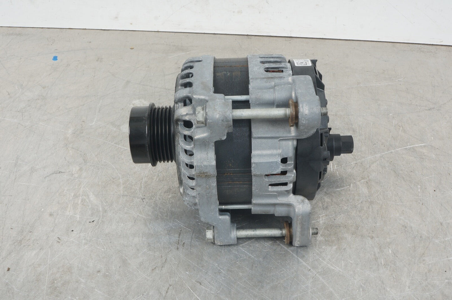 2020 - 2021 CADILLAC CT4 CT5 2.0L ENGINE ALTERNATOR GENERATOR OEM 11K MILES