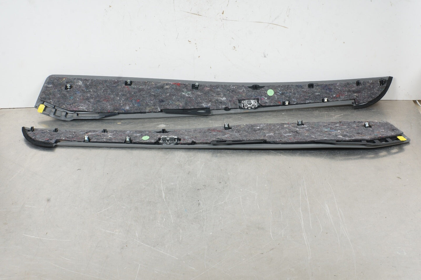 07-13 Mercedes W216 CL550 Right & Left Side Center Console Trim Panel Cover Set