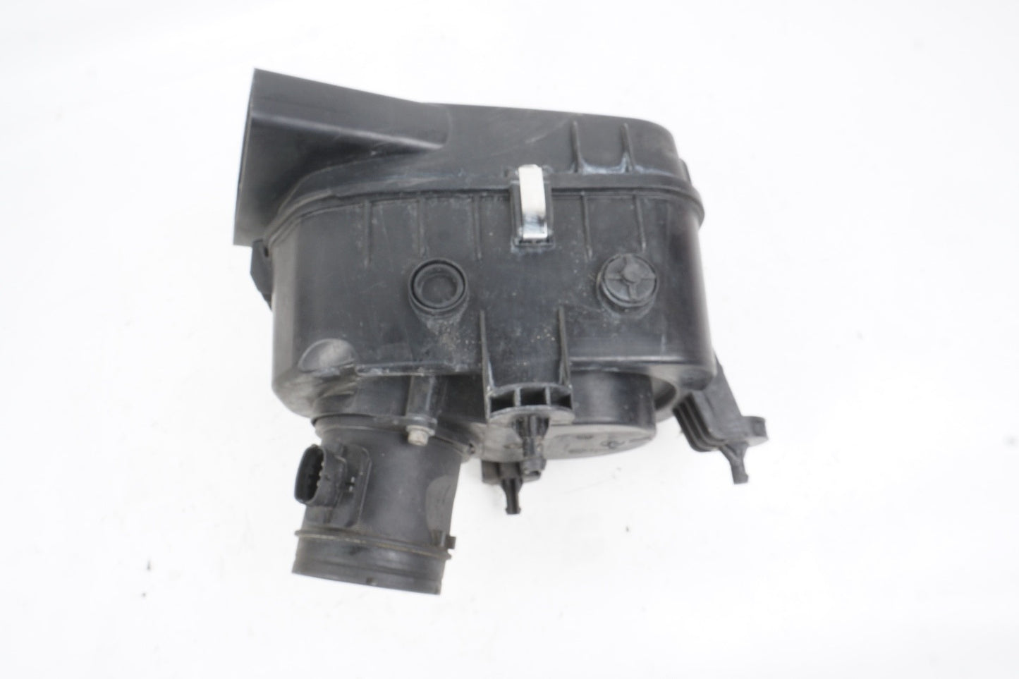 2014 - 2020 MASERATI GHIBLI 3.0L LEFT SIDE AIR BOX CLEANER INTAKE FILTER MAF