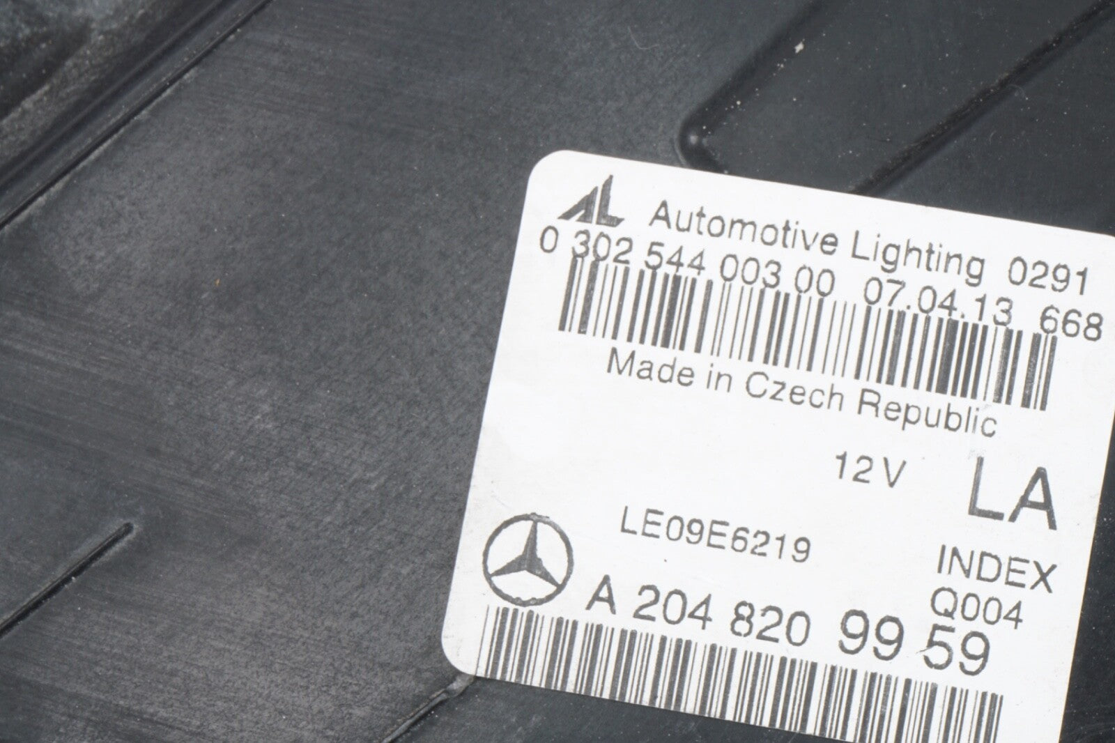2012 - 2015 Mercedes Benz C Class W204 Headlight Lamp Halogen Left A2048209959