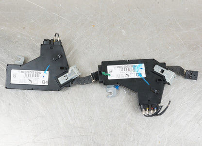 2003-2006 Mercedes SL500 Front Left Right Side Antenna Amplifier OEM 2308201489