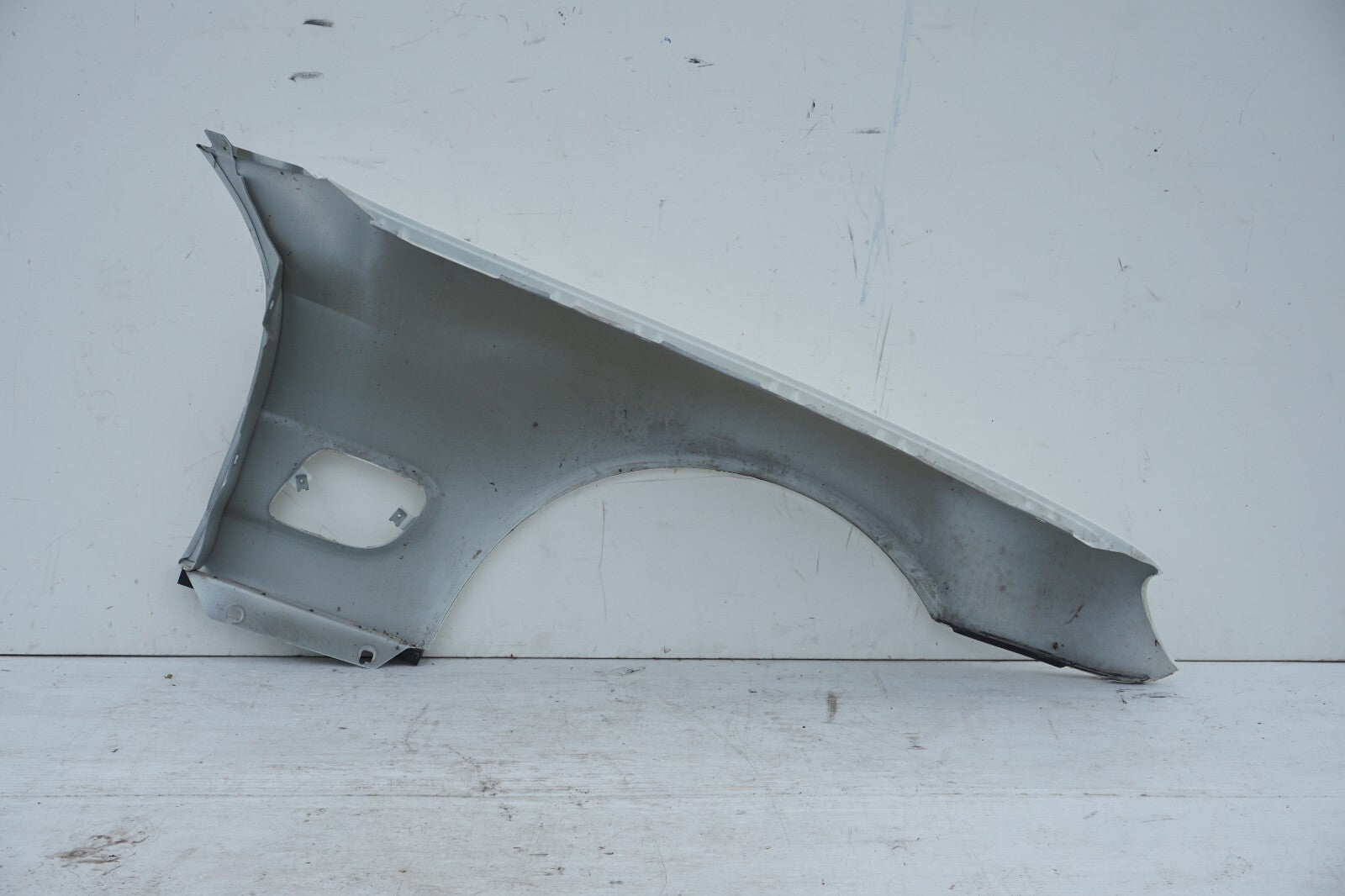 03 - 08 Mercedes SL500 r320 Front Fender Left Driver Side OEM