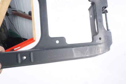 2006 - 2012 Mercedes ML350 GL450 Front Center Core Radiator Horn Support Bracket