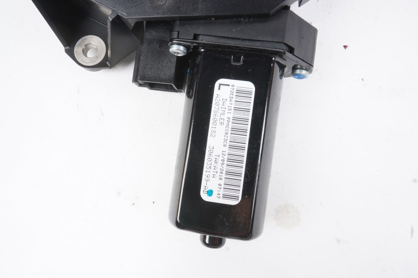 2010 - 2017 Mercedes W207 E350 E550 Coupe Left Seat Belt Feeder Motor OEM