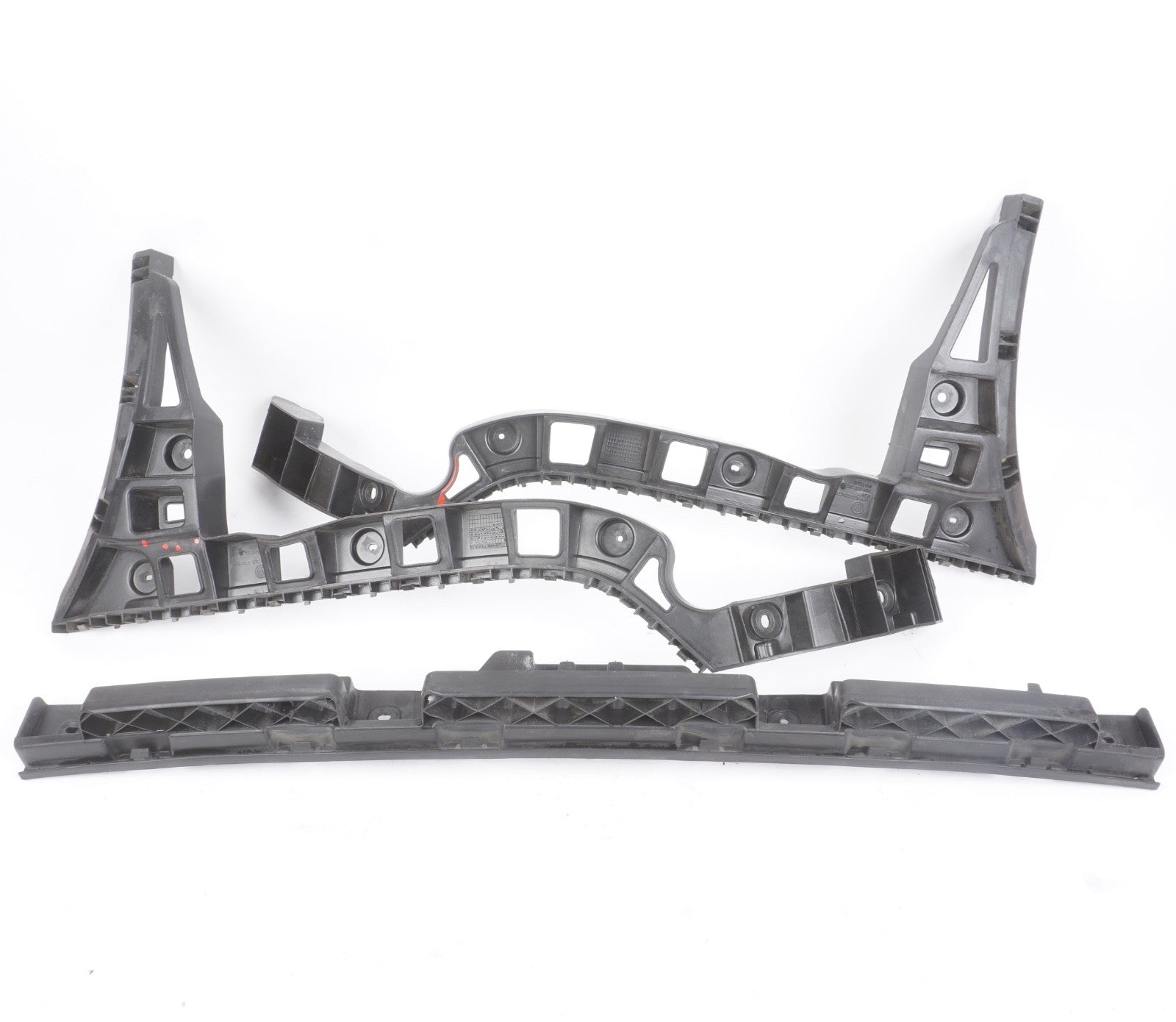 2012 - 2019 Volkswagen Passt Rear Bumper Center Mount Support Bracket OEM