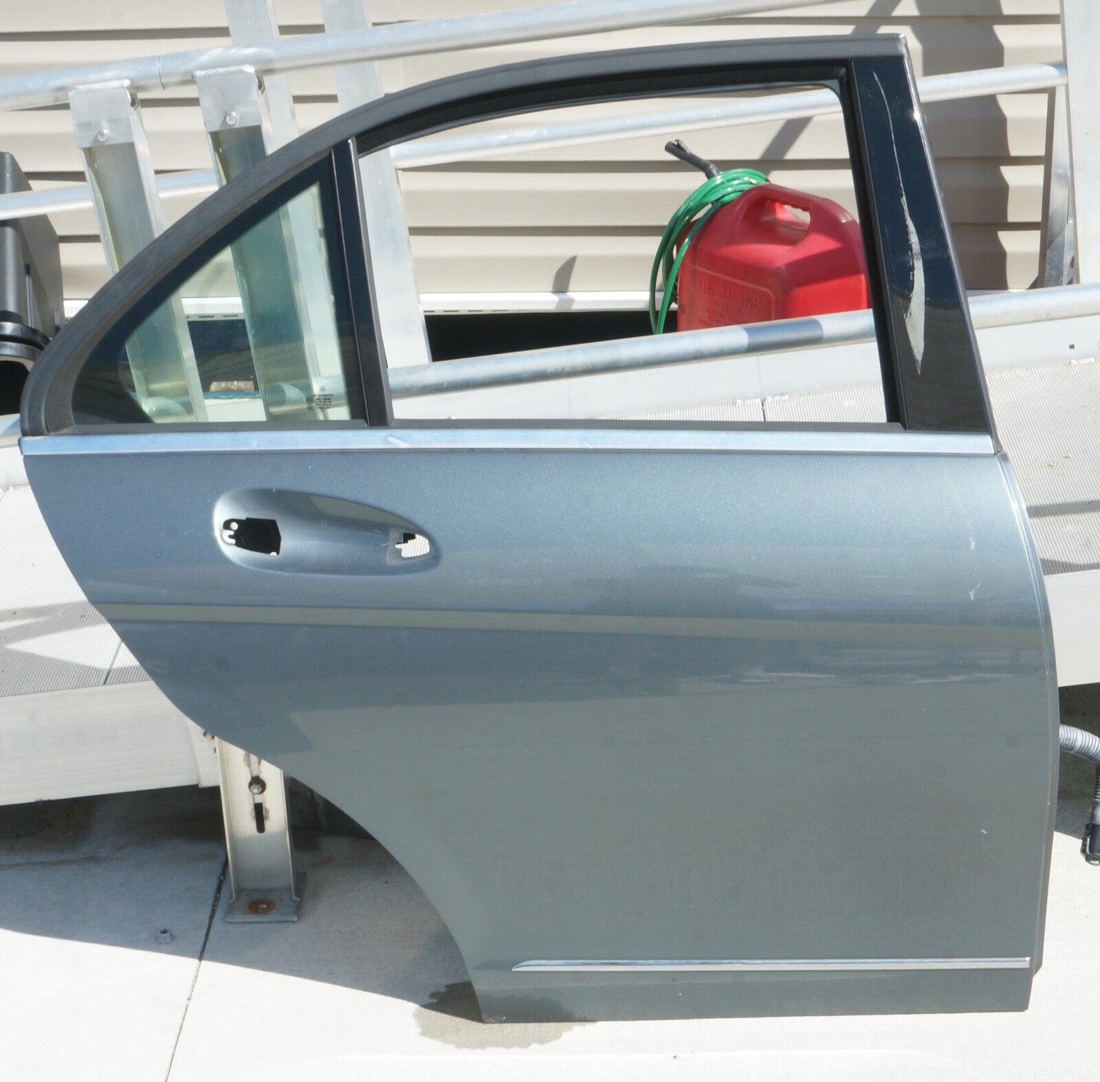 2008 - 2014 MERCEDES W204 C200 C250 C300 C350 REAR RIGHT DOOR SHELL