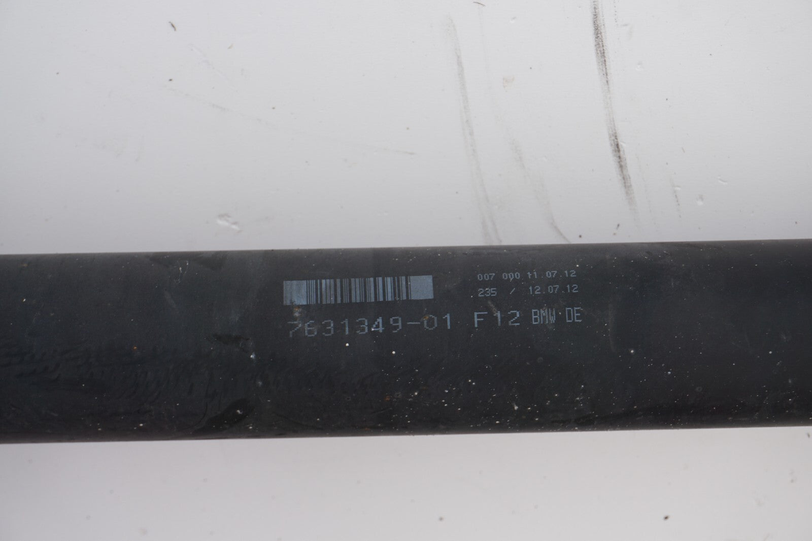 2012 - 2018 BMW 650i REAR DRIVESHAFT PROPELLER 7631349-01 OEM