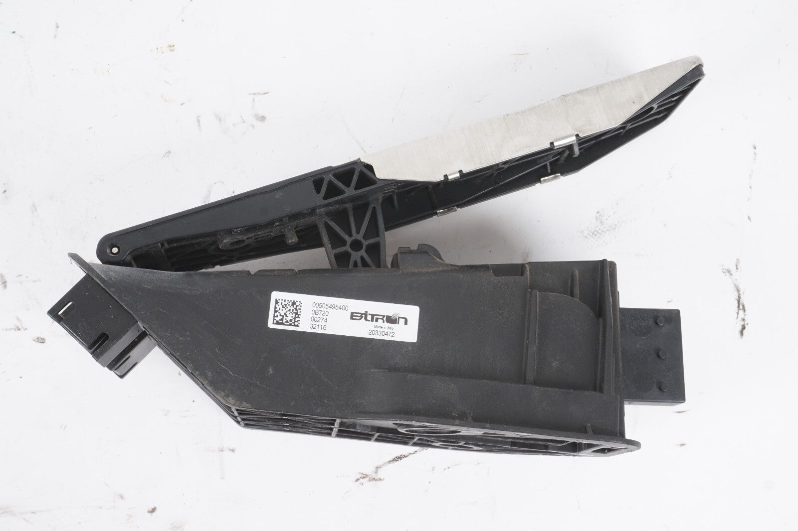 17 - 19 Alfa Romeo Giulia ACCELERATOR PEDAL & BRAKE PEDAL PAD OEM