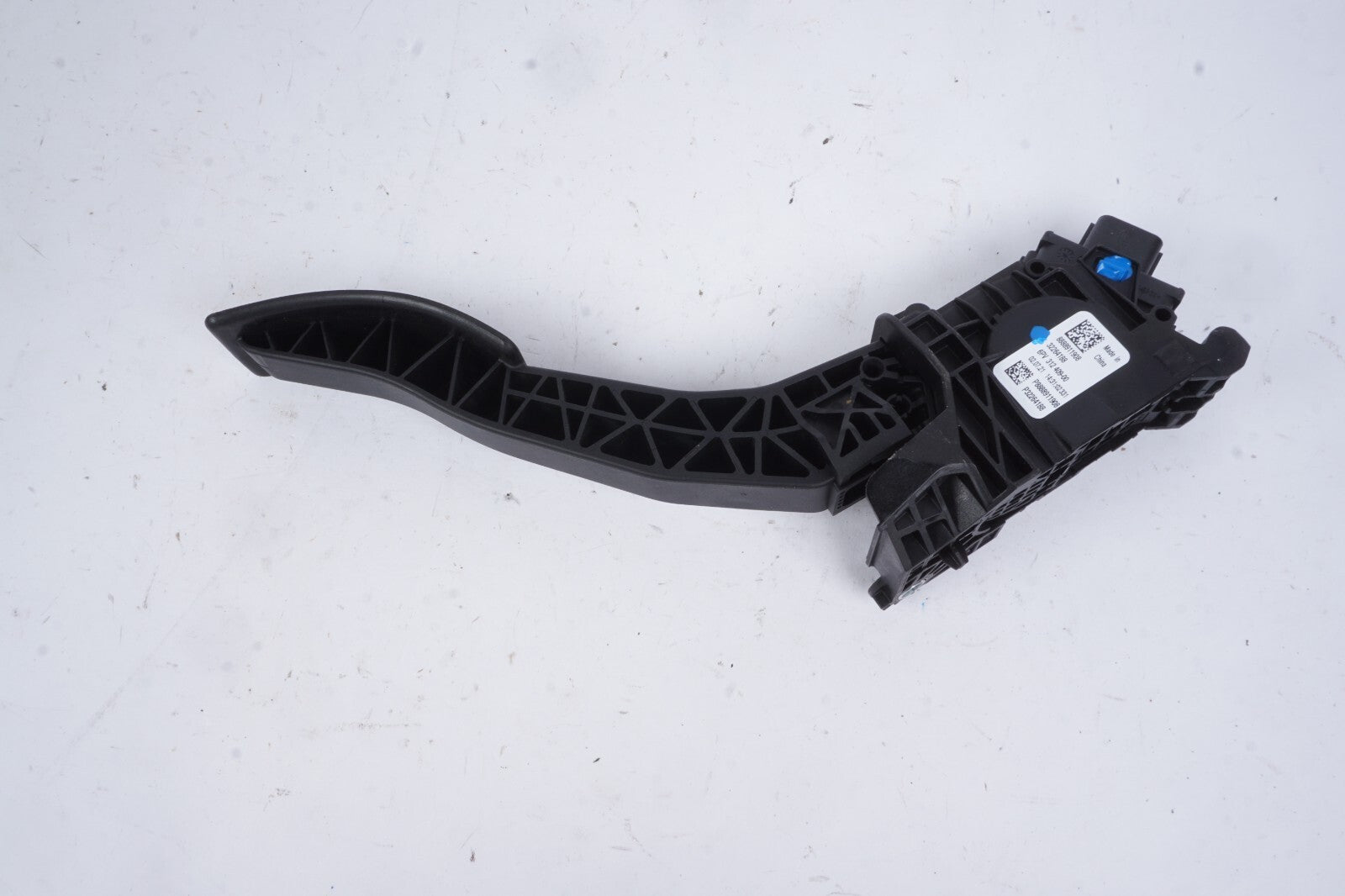 2021 - 2023 Polestar 2 Gas Pedal Accelerator 32264188 OEM