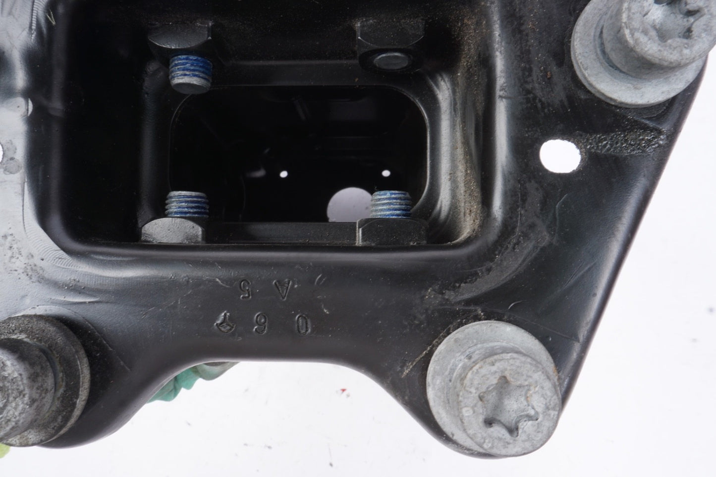 07-13 Mercedes W221 S550 Front Left Driver Side Bumper Reinforcement Bracket OEM